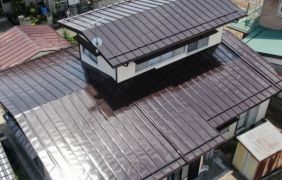 築50年。屋根板金と外壁の塗装リフォーム
